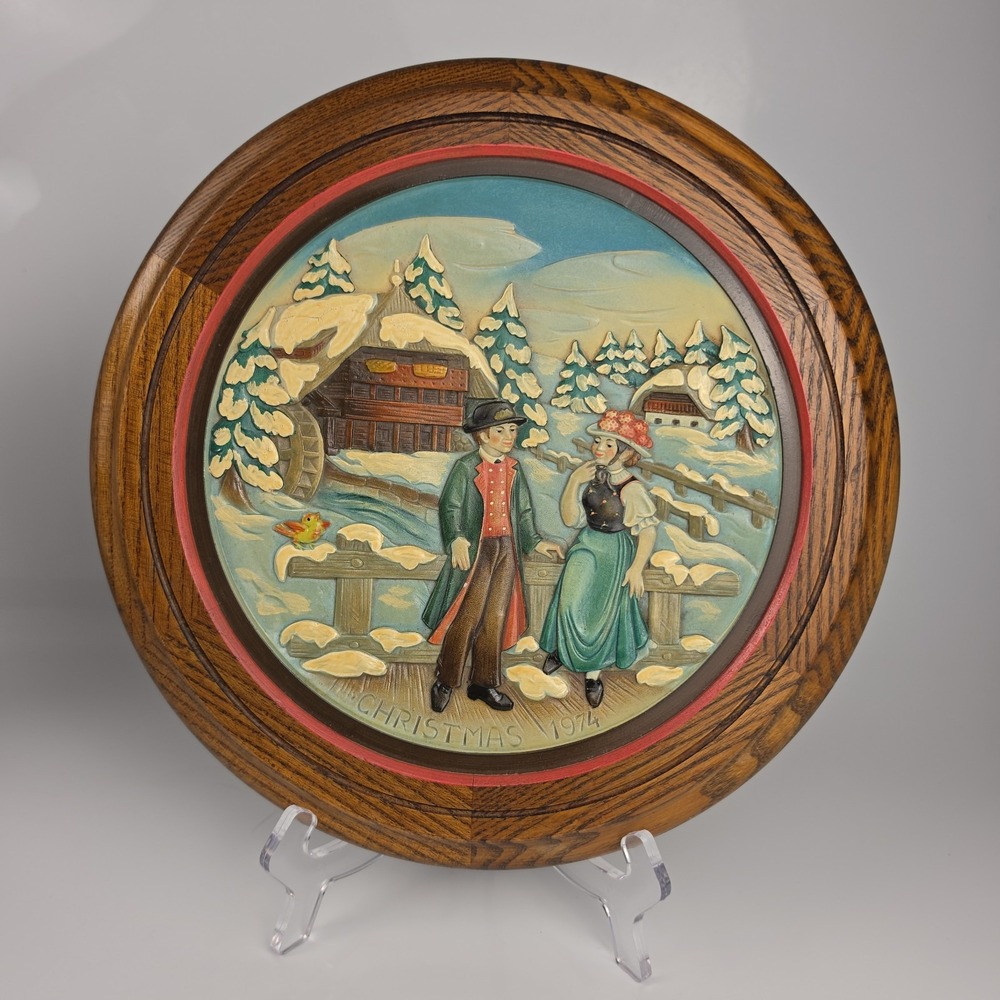 ANRI Christmas in the Black Forest 1974 Wood Carved Plate N.4118 Vintage Italy
